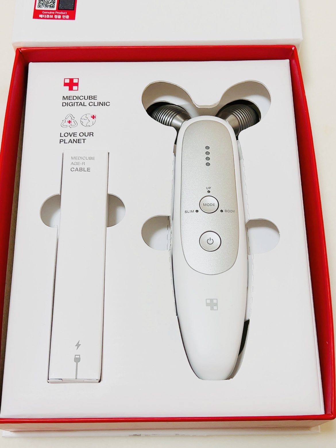 MEDICUBE(メディキューブ) / AGE-R EMSダーマショットの公式商品情報