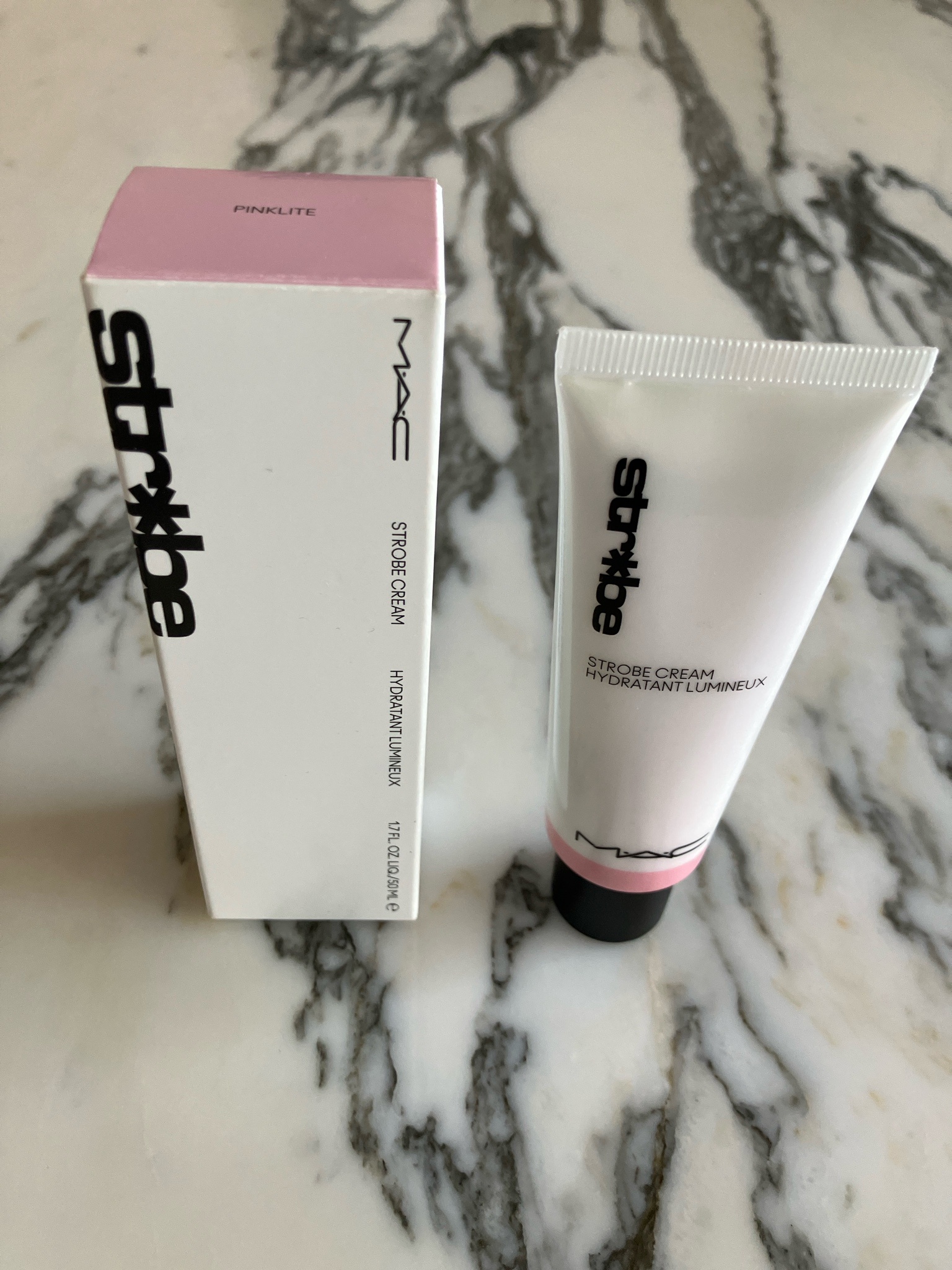 M・A・C / ストロボクリームの公式商品情報｜美容・化粧品情報はアット