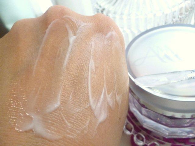 シャルレ / エタリテ オーラマージュ クリームの公式商品情報｜美容