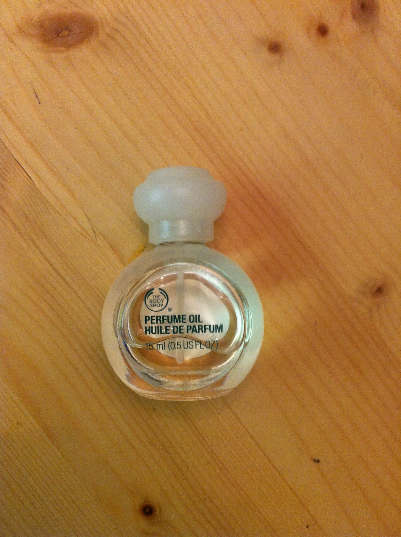 ザボディショップ / ホワイトムスク パフューム オイル(旧)の公式商品