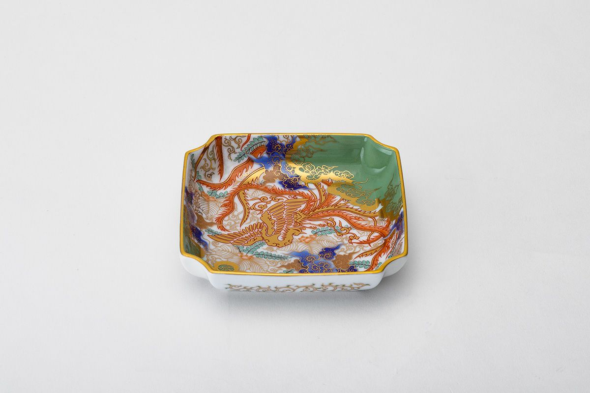 染錦金彩雲竜 角4号飾皿 | 有田焼 深川製磁｜公式オンラインストア