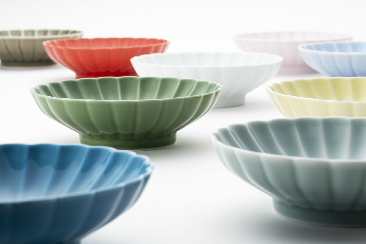 ≪4≫茶灰釉 菊花小付 | 有田焼 深川製磁｜公式オンラインストア