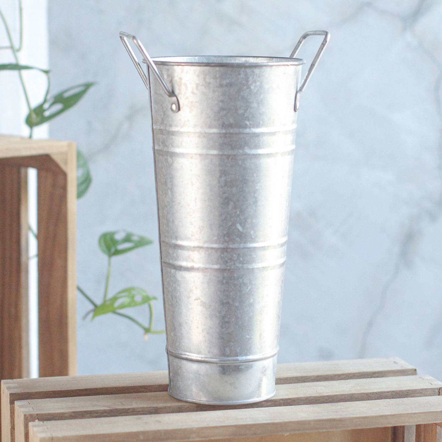 インテリア雑貨 アンティーク風 取っ手付きフラワーバケツ缶 置き物