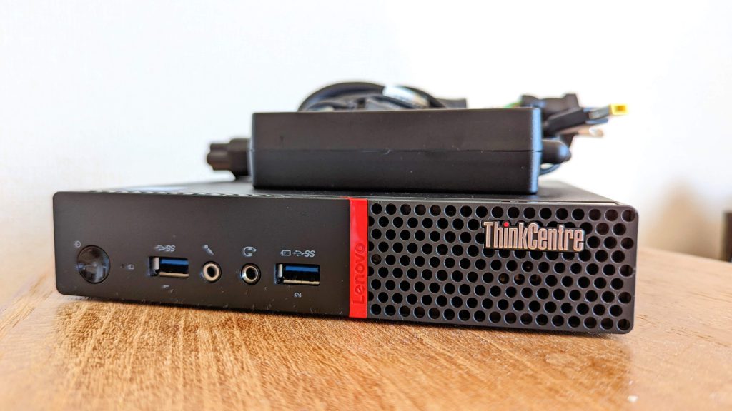 写真付きで解説。ThinkCentre M700 Tiny のメモリーを交換して 32GB に