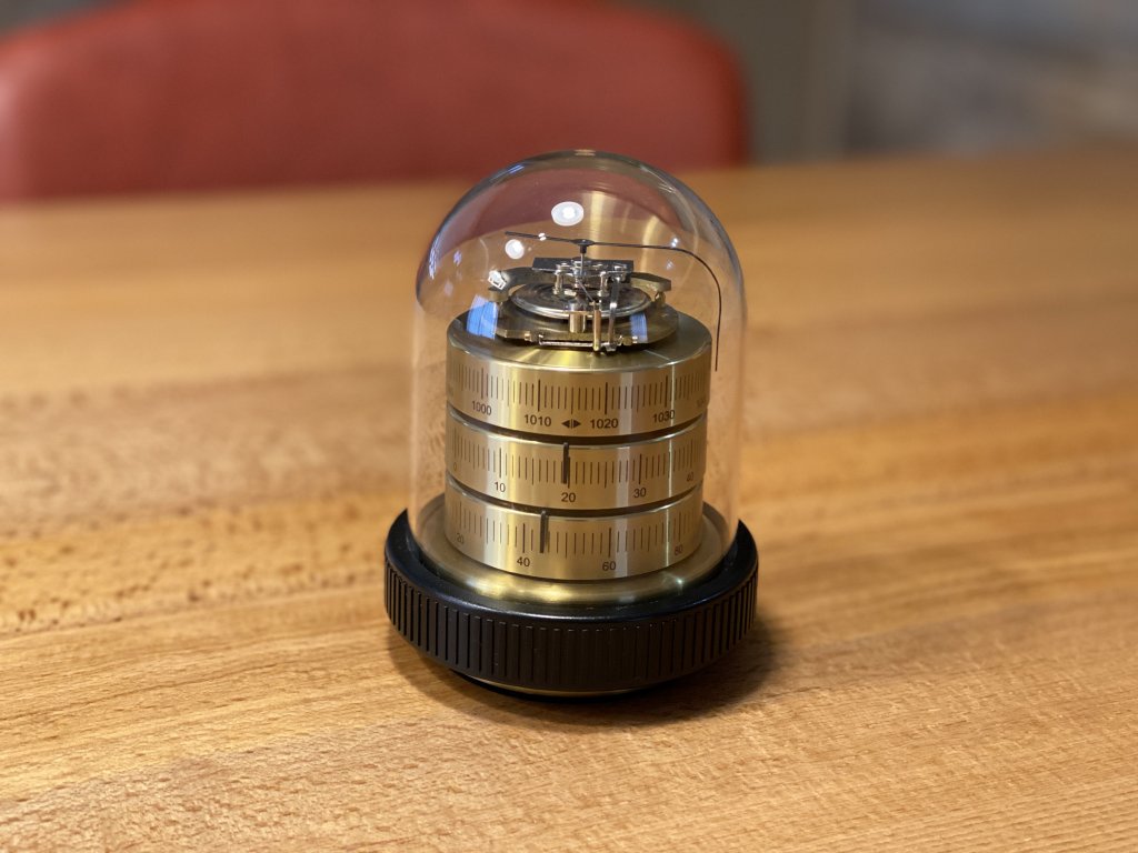 BARIGO バリゴ 温湿気圧計 レビュー】アクリルと真鍮製の本体が美しく