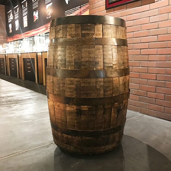 化粧樽180L キャスター付 ディスプレイ樽 サントリー樽ものがたり