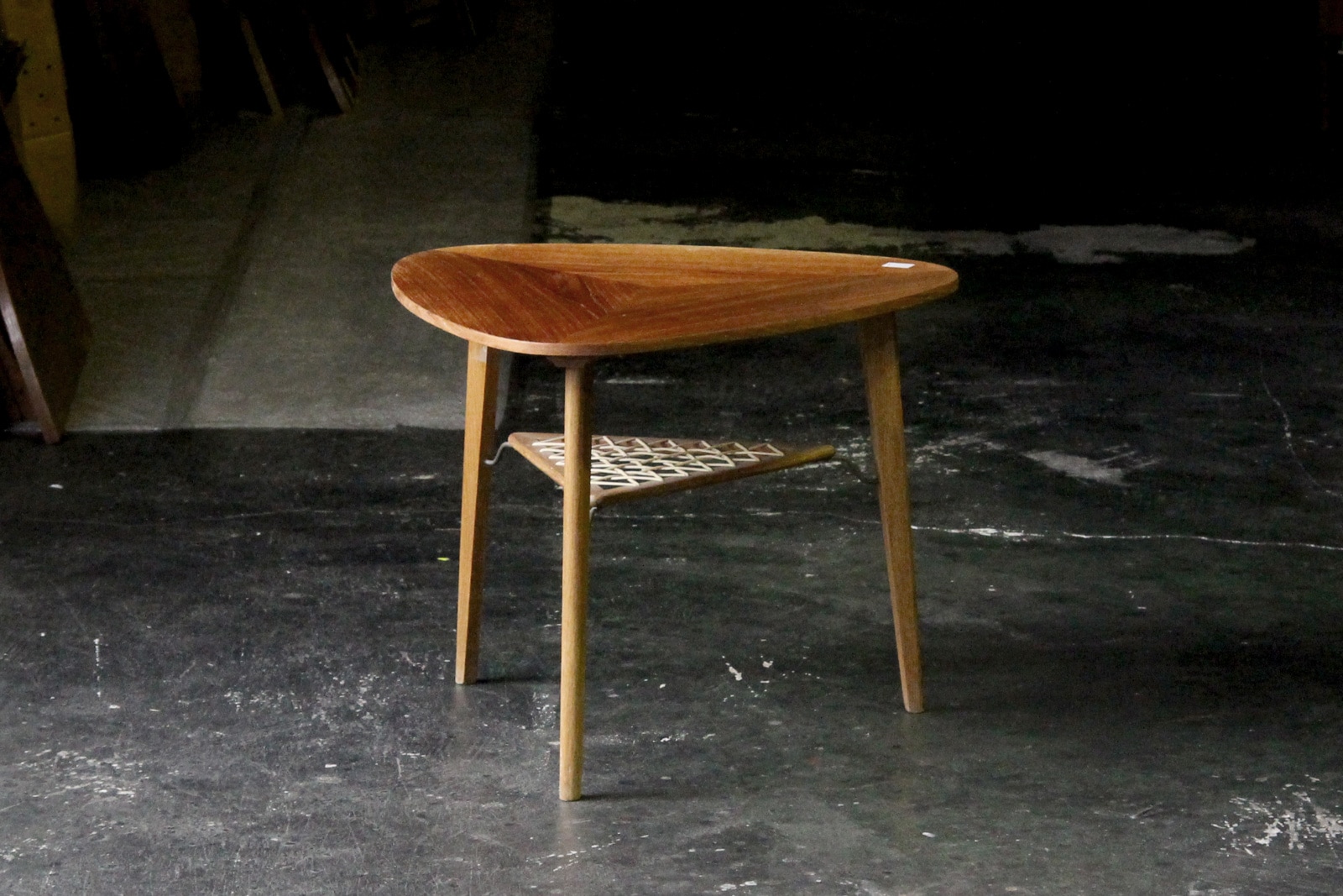 DK19-351 北欧 ミッドセンチュリー家具 サイドテーブル Holger Georg