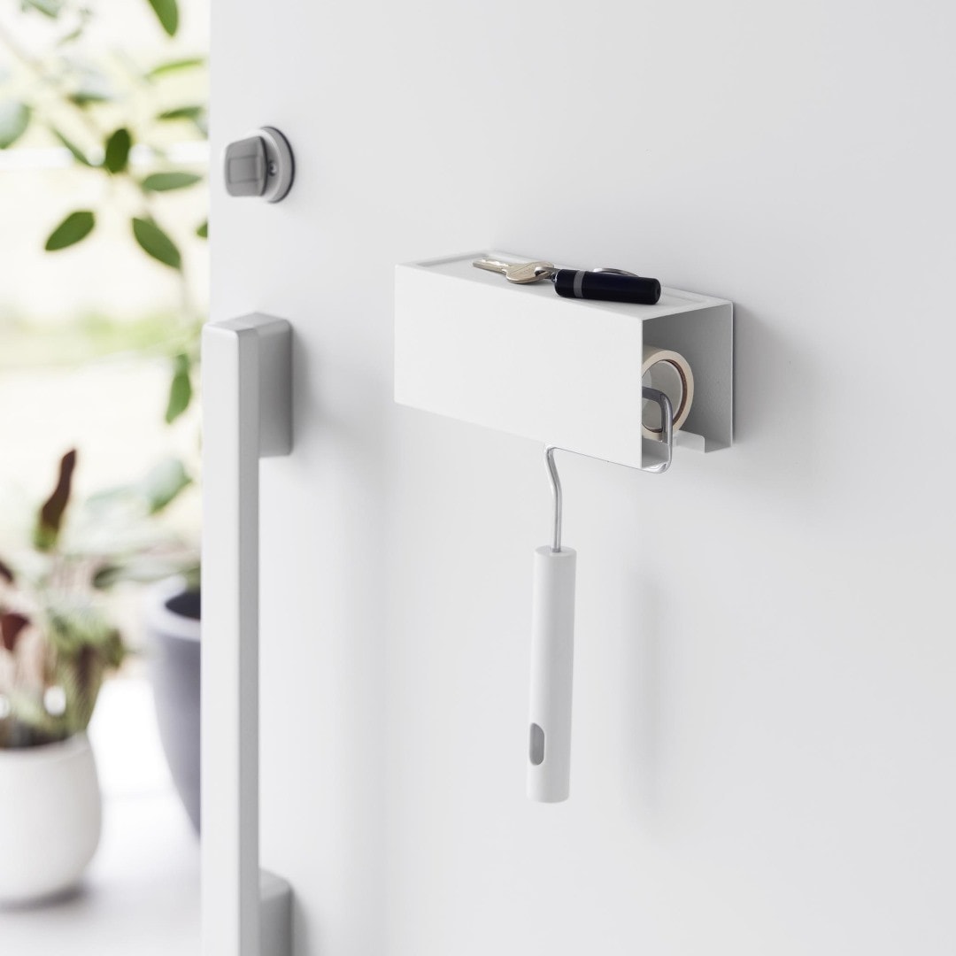 tower】マグネットカーペットクリーナーホルダー｜浮かせる収納