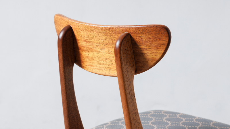 半世紀にわたり愛される「デルタチェア」。特徴と歴史を深掘り｜中古