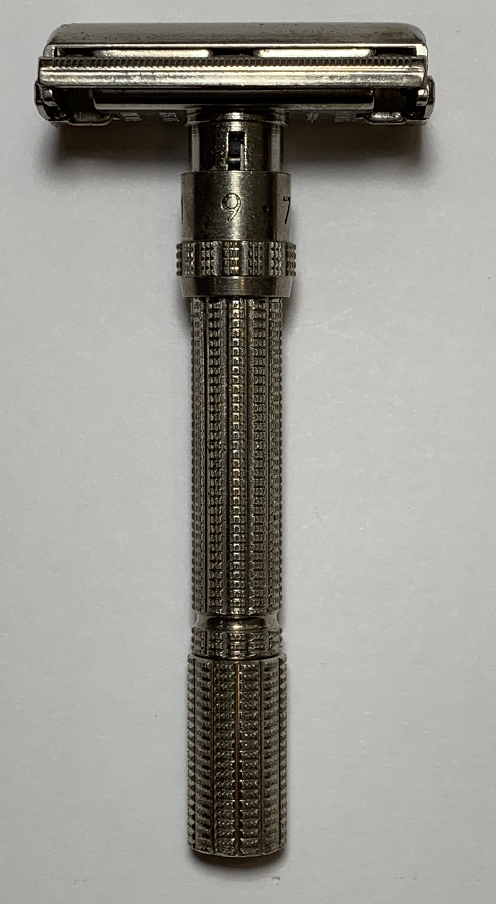 Slim (Standard) – Gillette Adjustable Razors