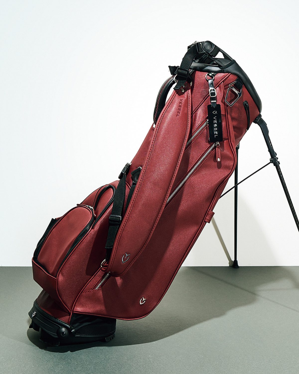 スーパーカーに積載可能！ コンパクトタイプのゴルフバッグ4選 | GOETHE