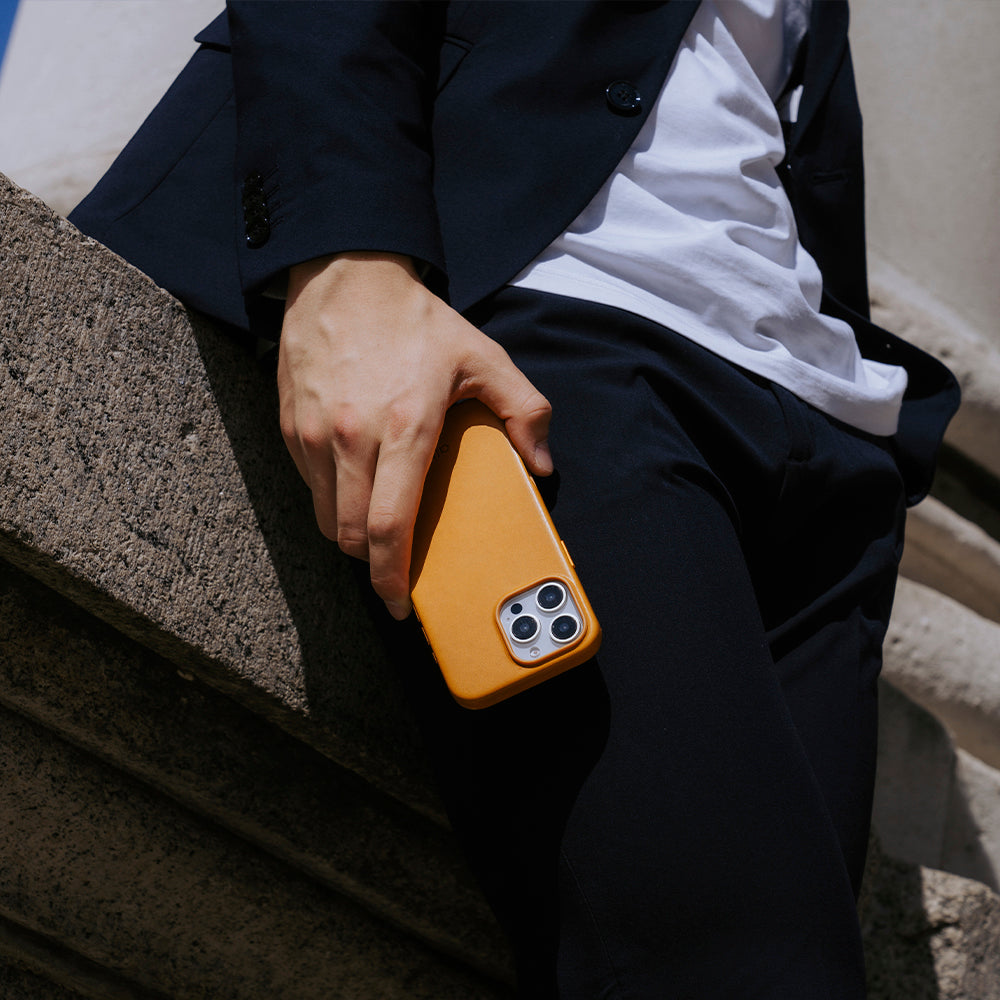 iPhone 16 Series Clop Magnetic Leather Case - Caramel Brown