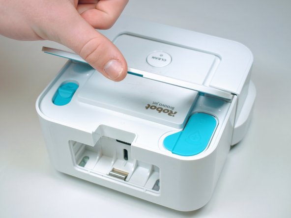 iRobot Braava Jet 240 モップパッド交換 - iFixit 修理ガイド