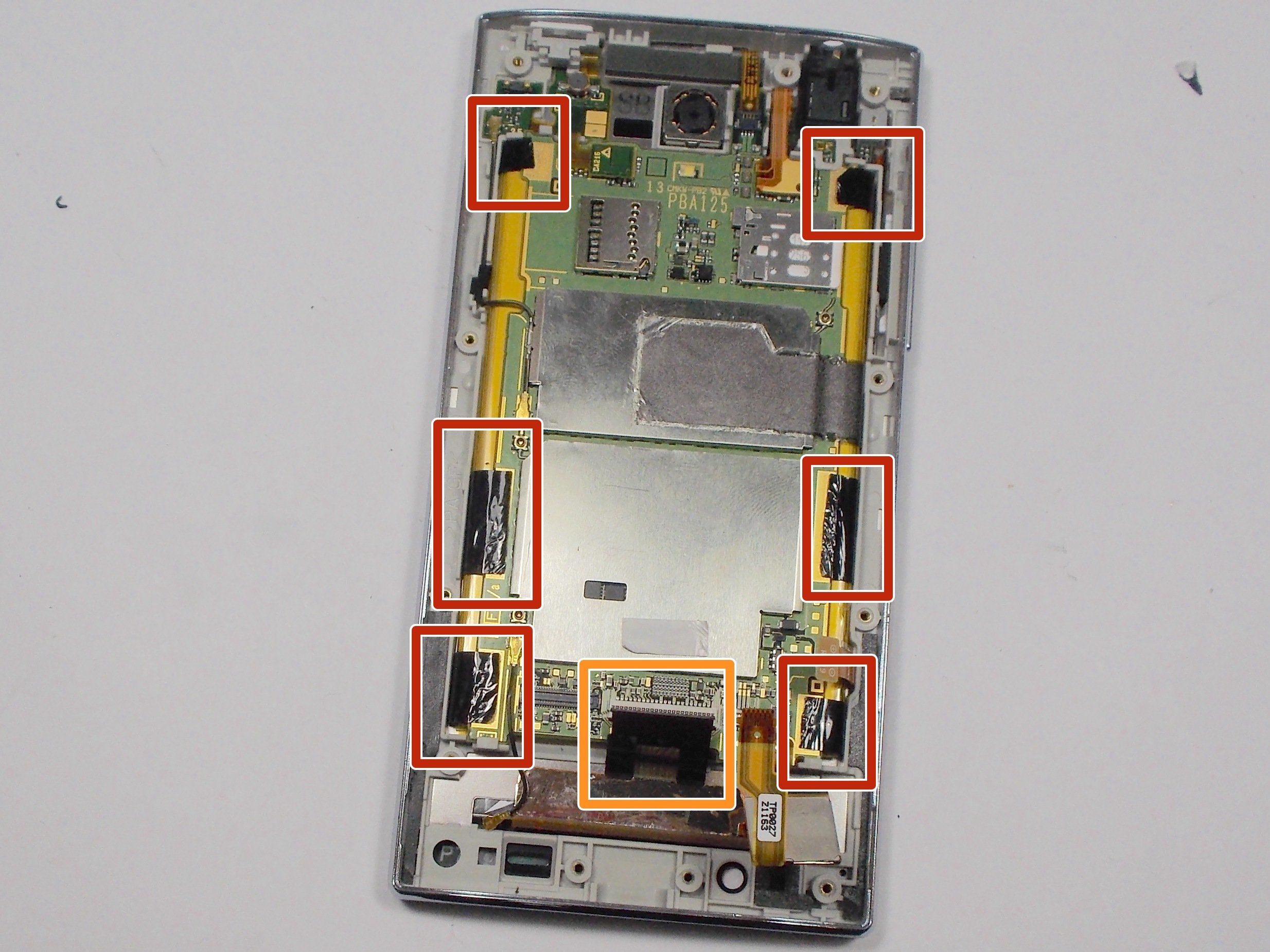Sharp Aquos Crystal マザーボードの交換 - iFixit 修理ガイド
