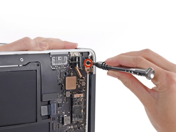 MacBook Air 13インチ Early 2014 ディスプレイアセンブリの交換