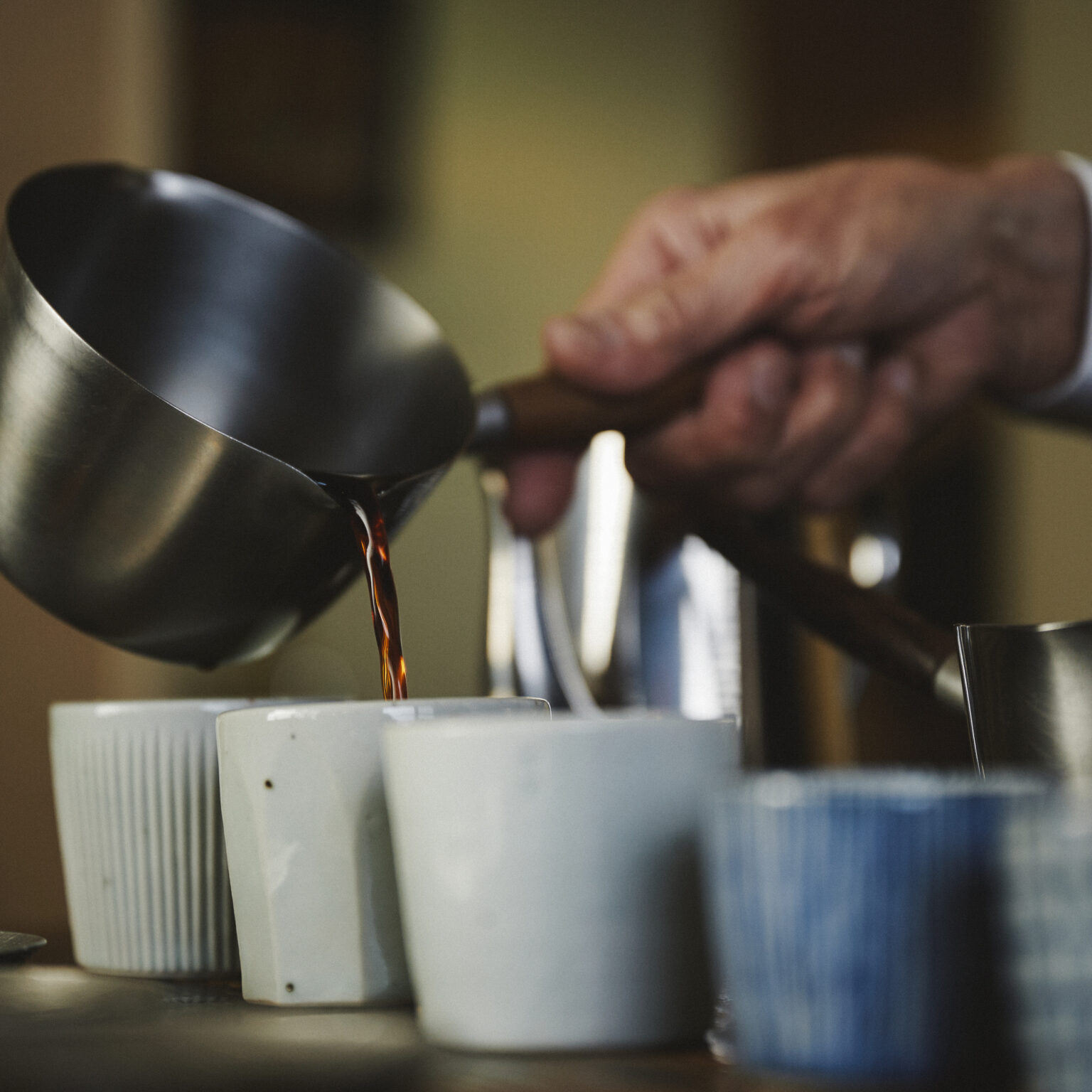 大坊珈琲店 – guillemets+saruyama