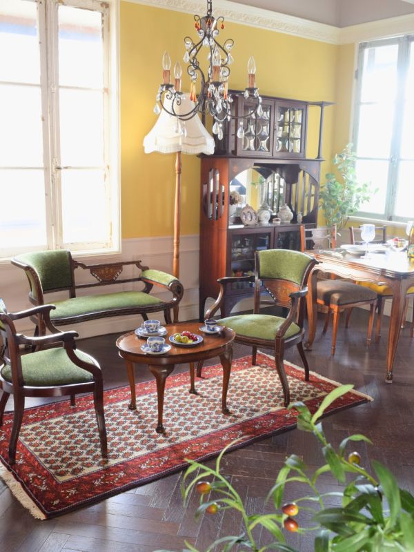 アンティークのサロンチェア、美しい象嵌が入ったイギリスのサイド