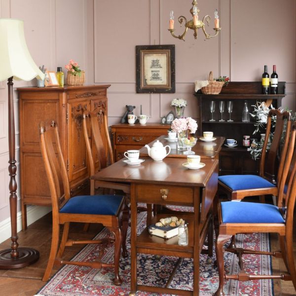 英国アンティークのおしゃれなトローリーワゴン、天板が大きく広がる