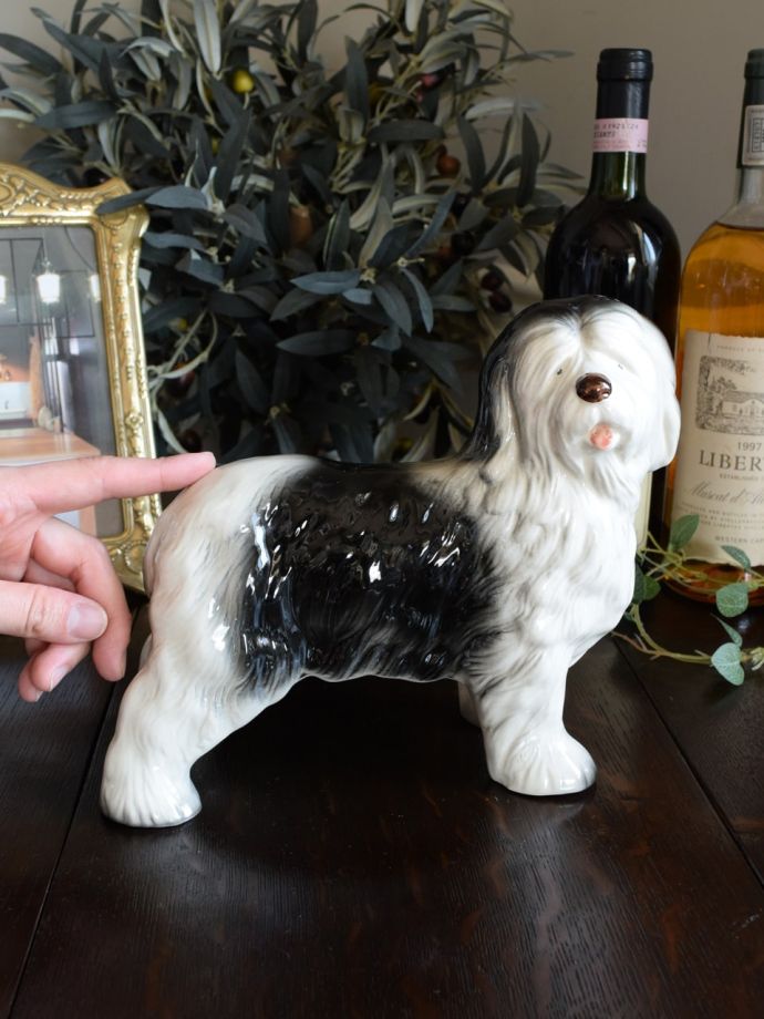 イギリスから届いたビンテージの陶磁器、オールドイングリッシュ