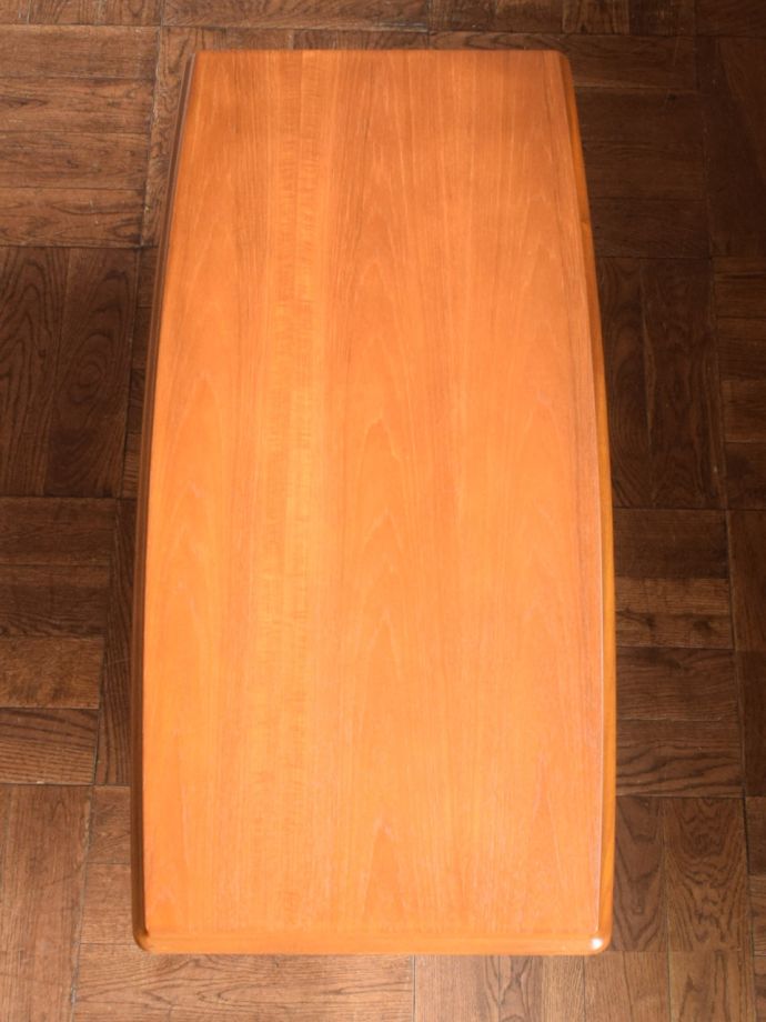 北欧スタイルのヴィンテージテーブル、ミッドセンチュリーのコーヒー