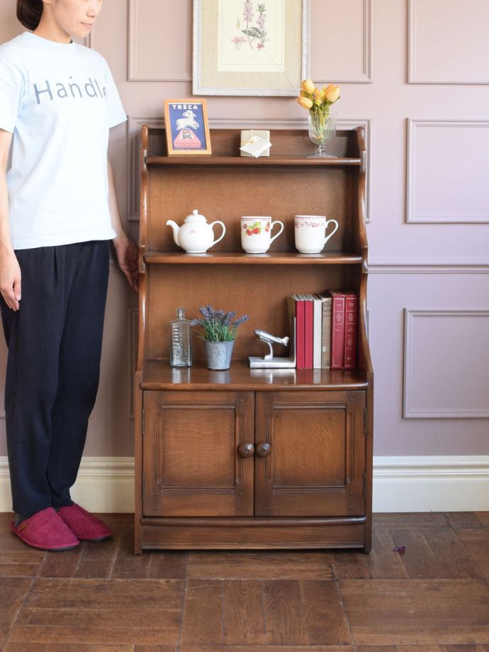 イギリスから届いたおしゃれなオープンシェルフ、アーコール（ERCOL)社