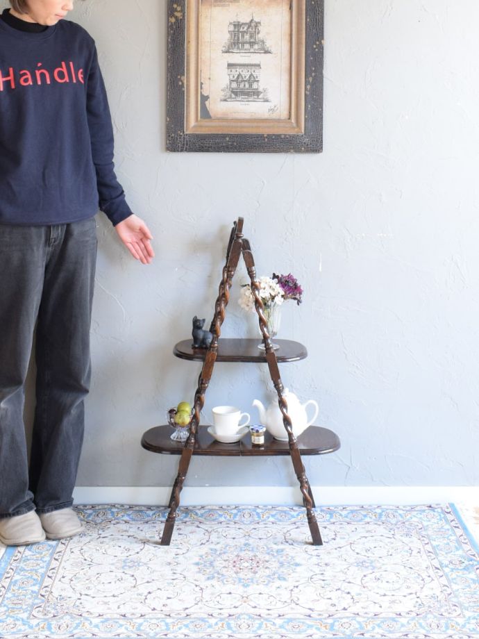 折り畳み式の英国アフタヌーンティー用の家具、美しいツイストの