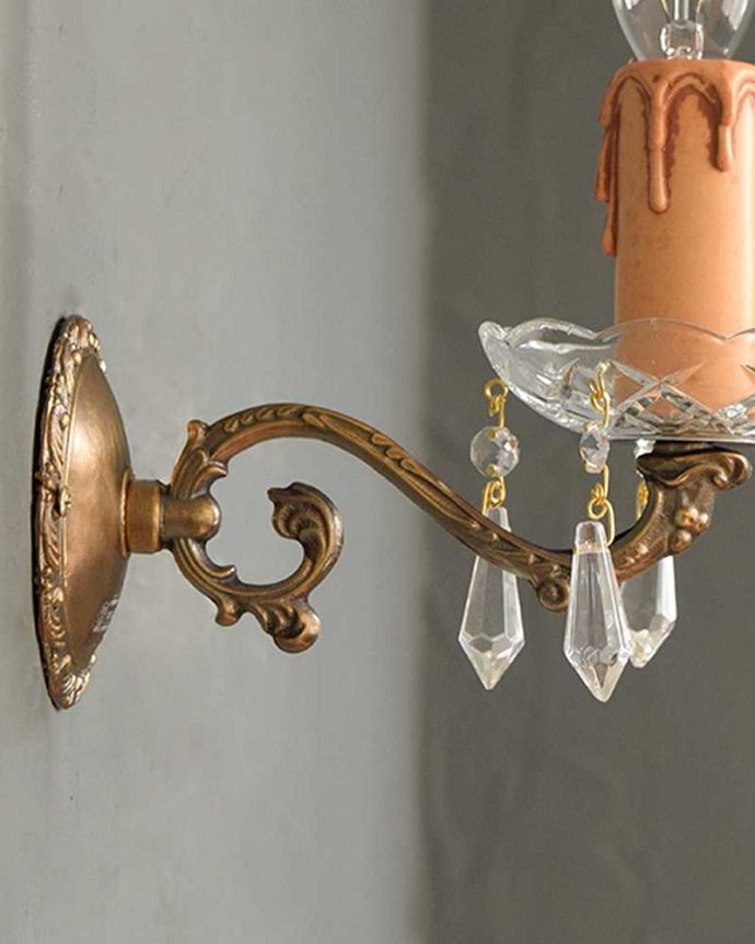 Handleオリジナルの壁付けシャンデリアG（アンティーク色・E17