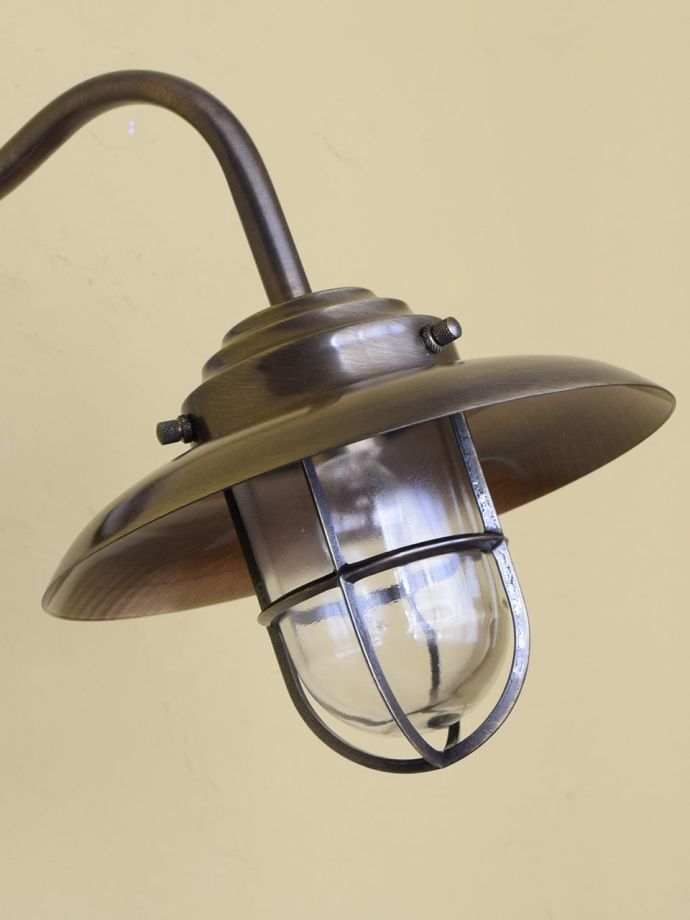 アンティーク調のおしゃれなエクステリアランプ、外灯に使えるマリン