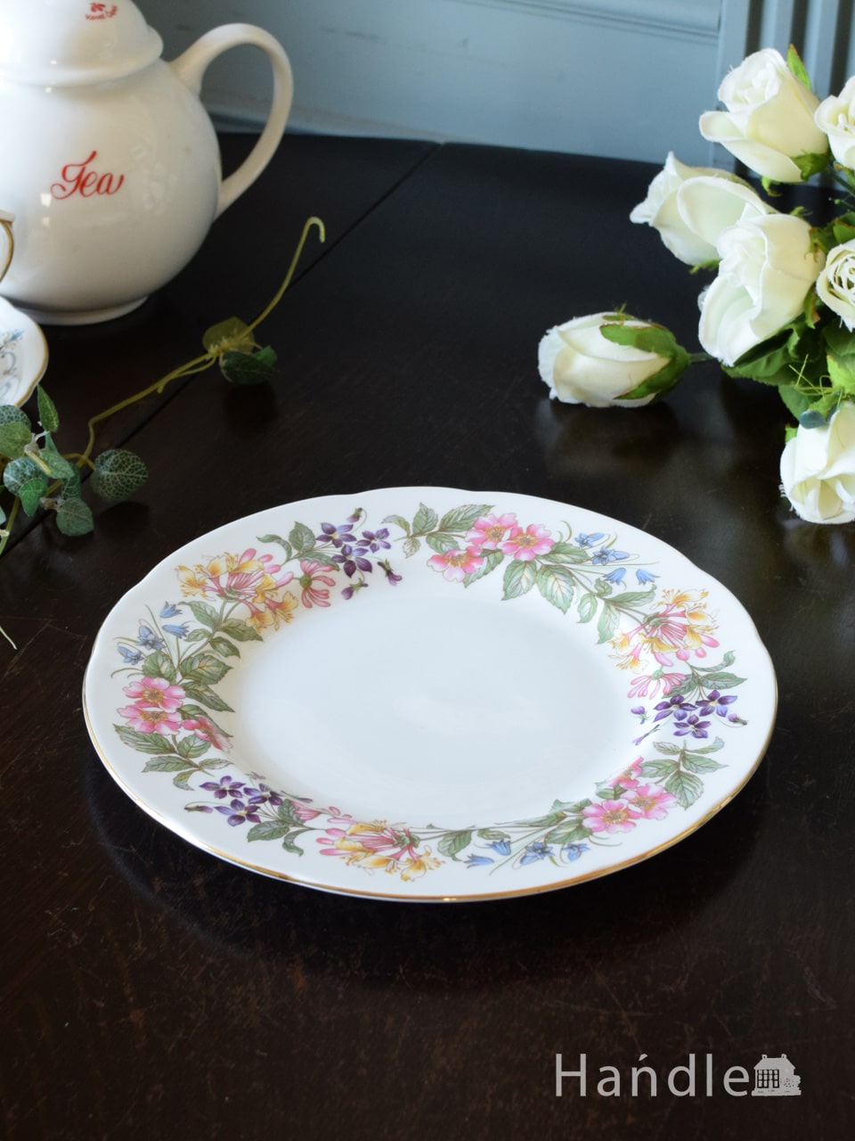 イギリスのアンティーク食器、パラゴン（PARAGON）Country Laneの