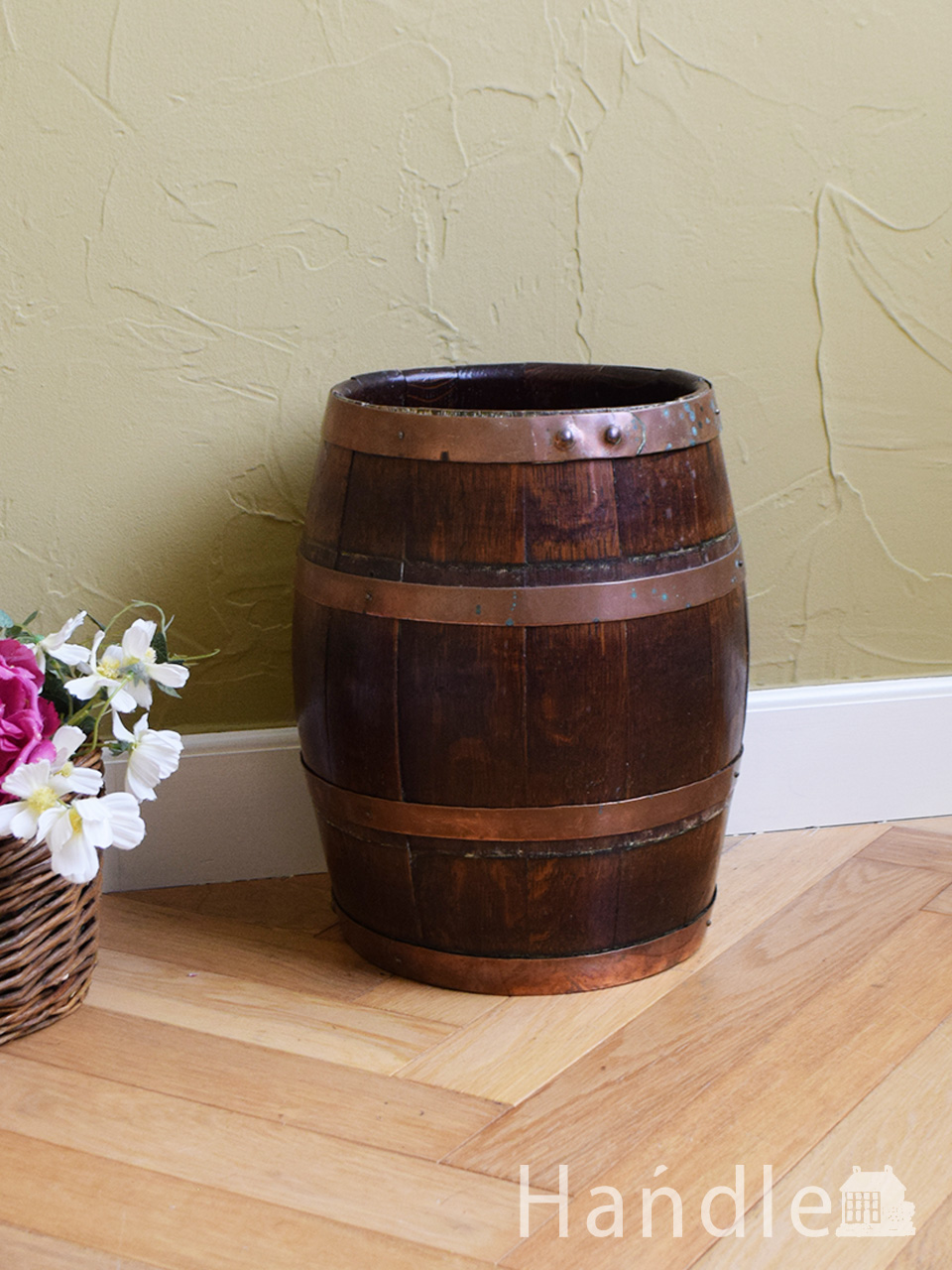 フランスで見つけためずらしいアンティーク、オーク材の樽バレル(m