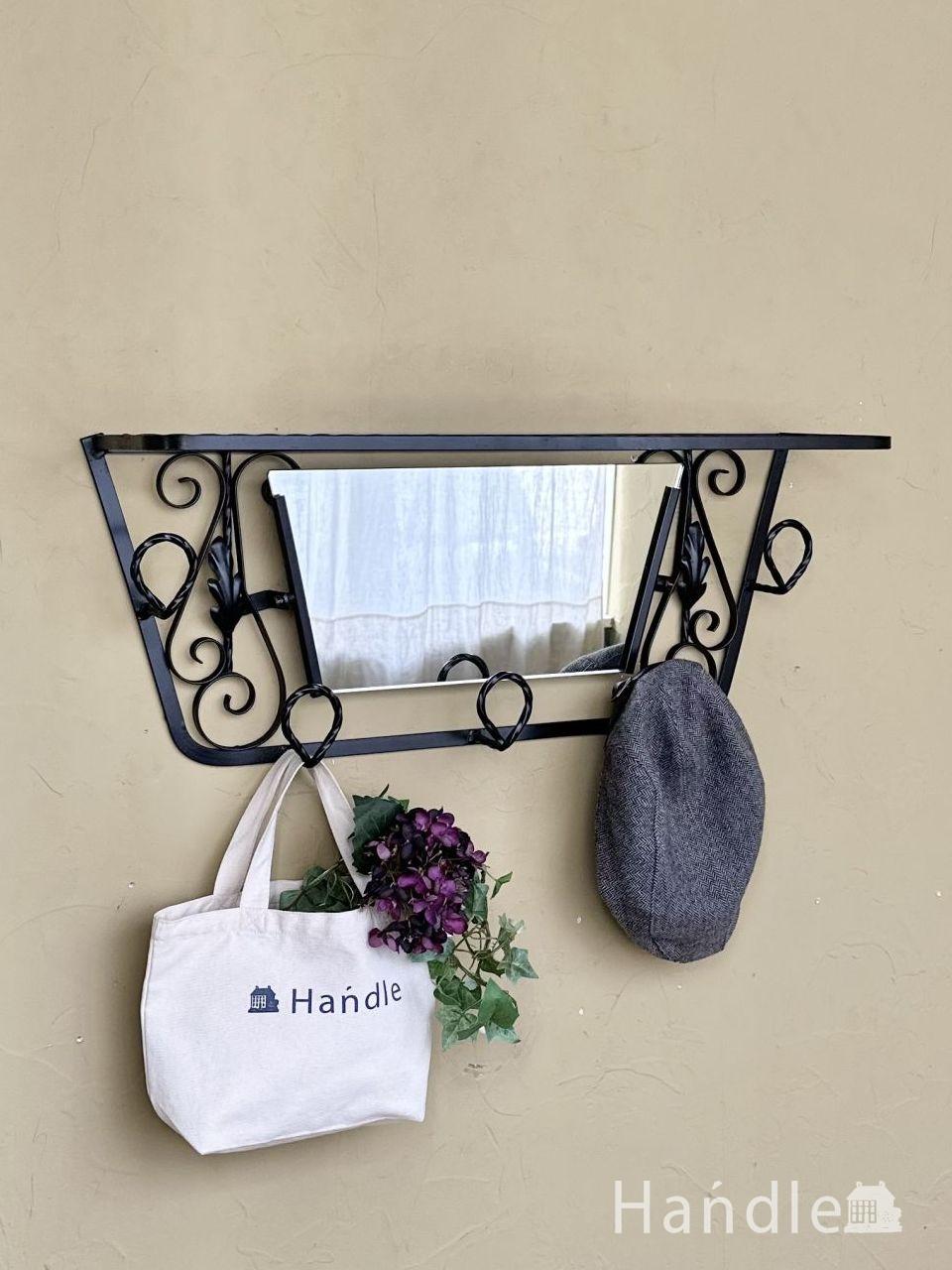 イギリスから届いたアンティークの壁付け棚、ナチュラルスタイルの2段