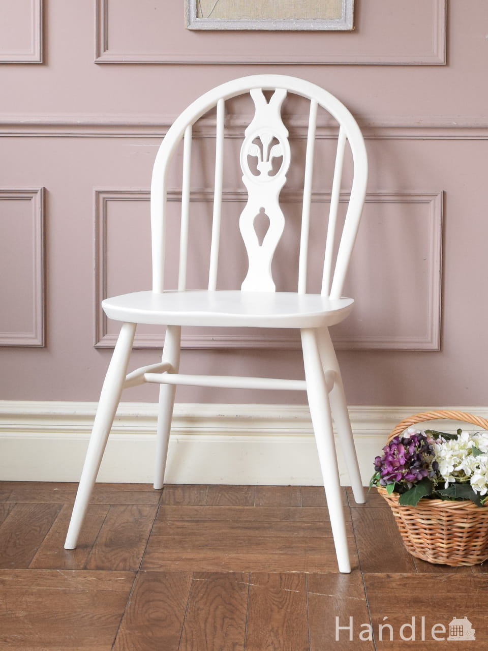 絵になるアンティークのダイニングチェア、彫が美しいサイドチェア(q