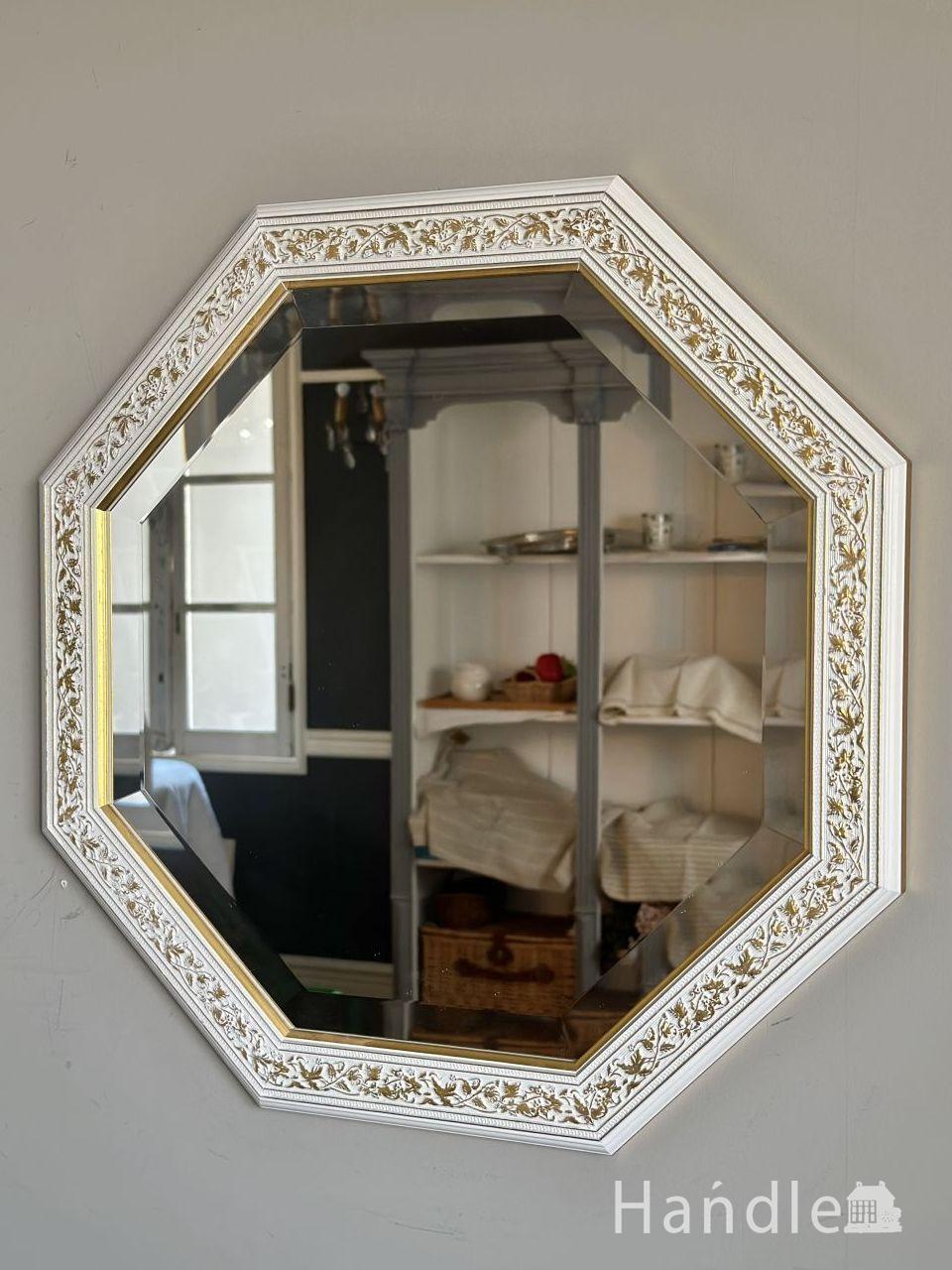 イタリアから届いた白い壁掛け鏡、華やかなウォールミラー(n21-130