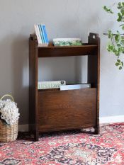 チーク材のおしゃれな雑誌収納家具、北欧スタイルのビンテージマガジン