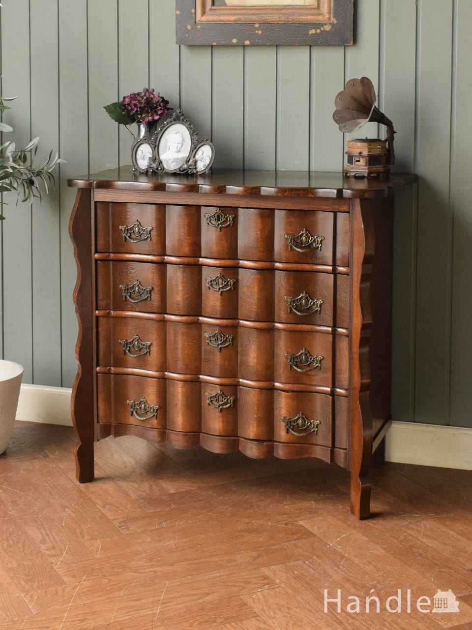 フランスからのビンテージ家具、アンティークのチェスト（ドロワー）(x