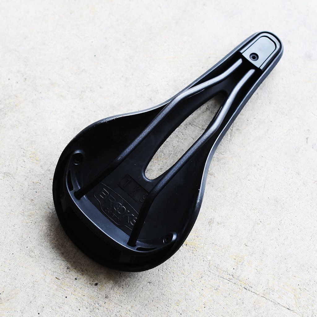 BROOKSのサドル、Cambium C15 Carved All Weather - 自転車通販