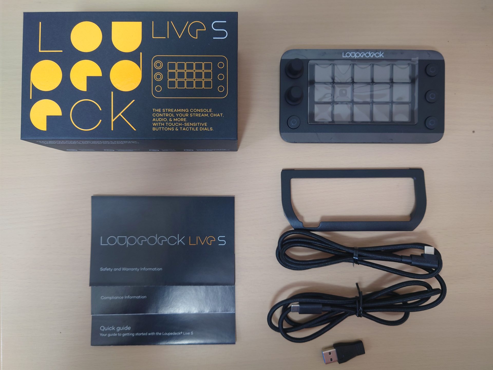 Loupedeck Live Sレビュー | ゲーマーにもオススメな左手デバイス