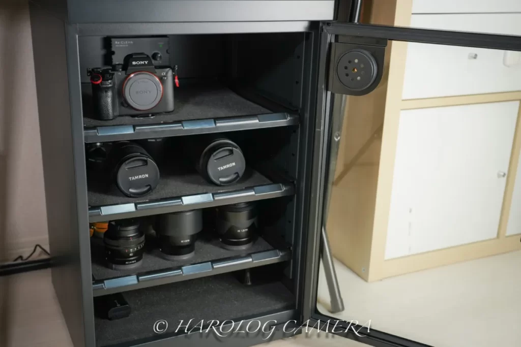 Re:CLEAN 80L｜レビュー】インテリアに溶け込む高コスパ防湿庫