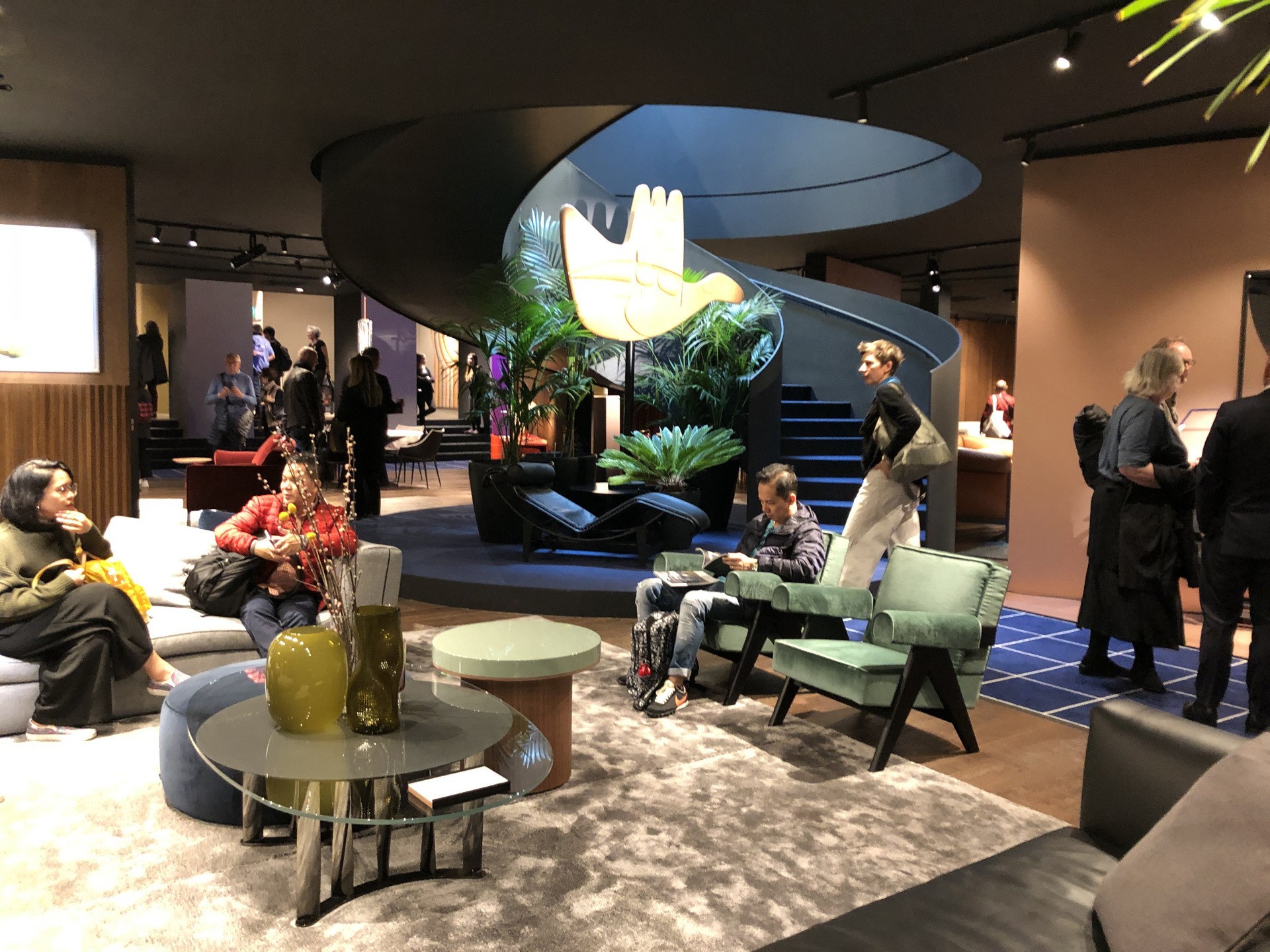 カッシーナやB&B、フォーリ・サローネで巡る有名ブランドの