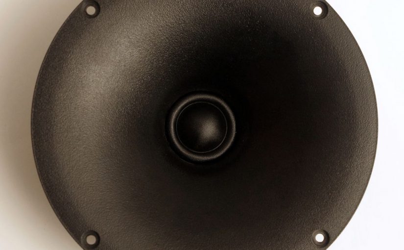 Test | Scan-Speak Discovery D2604 / 833000 with Waveguide