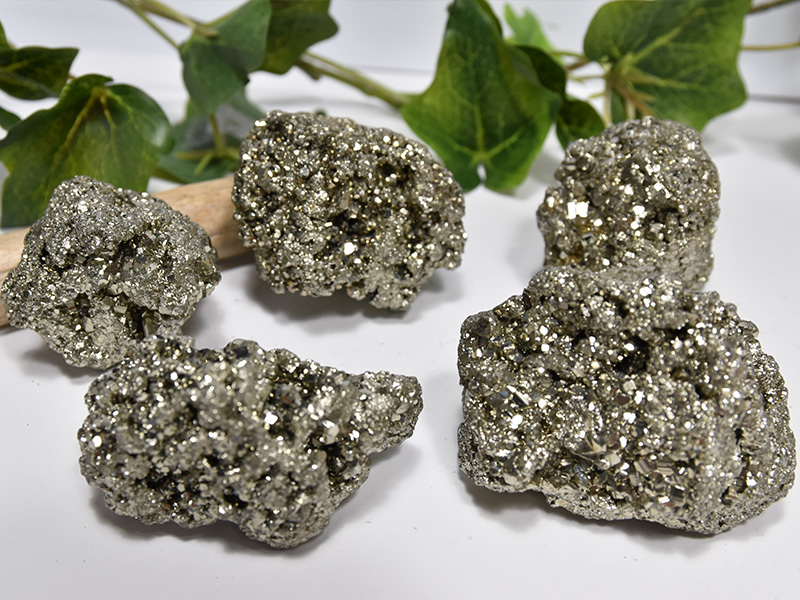 黄鉄鉱（パイライト）｜原石 | 天然石・パワーストーンの卸専門店