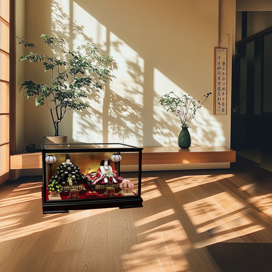 猫よけ対策！手に取れるお雛様をガラスケースに保存の雛人形！【弥生雛