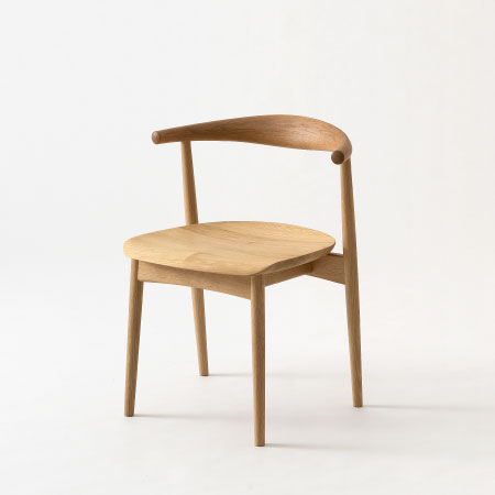 国産材限定商品 アームチェア（板座） | 飛騨産業株式会社【公式