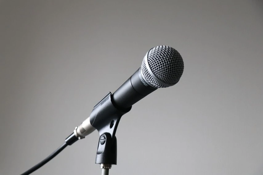 SHURE SM58をレビュー。業界標準の超定番ダイナミックマイク