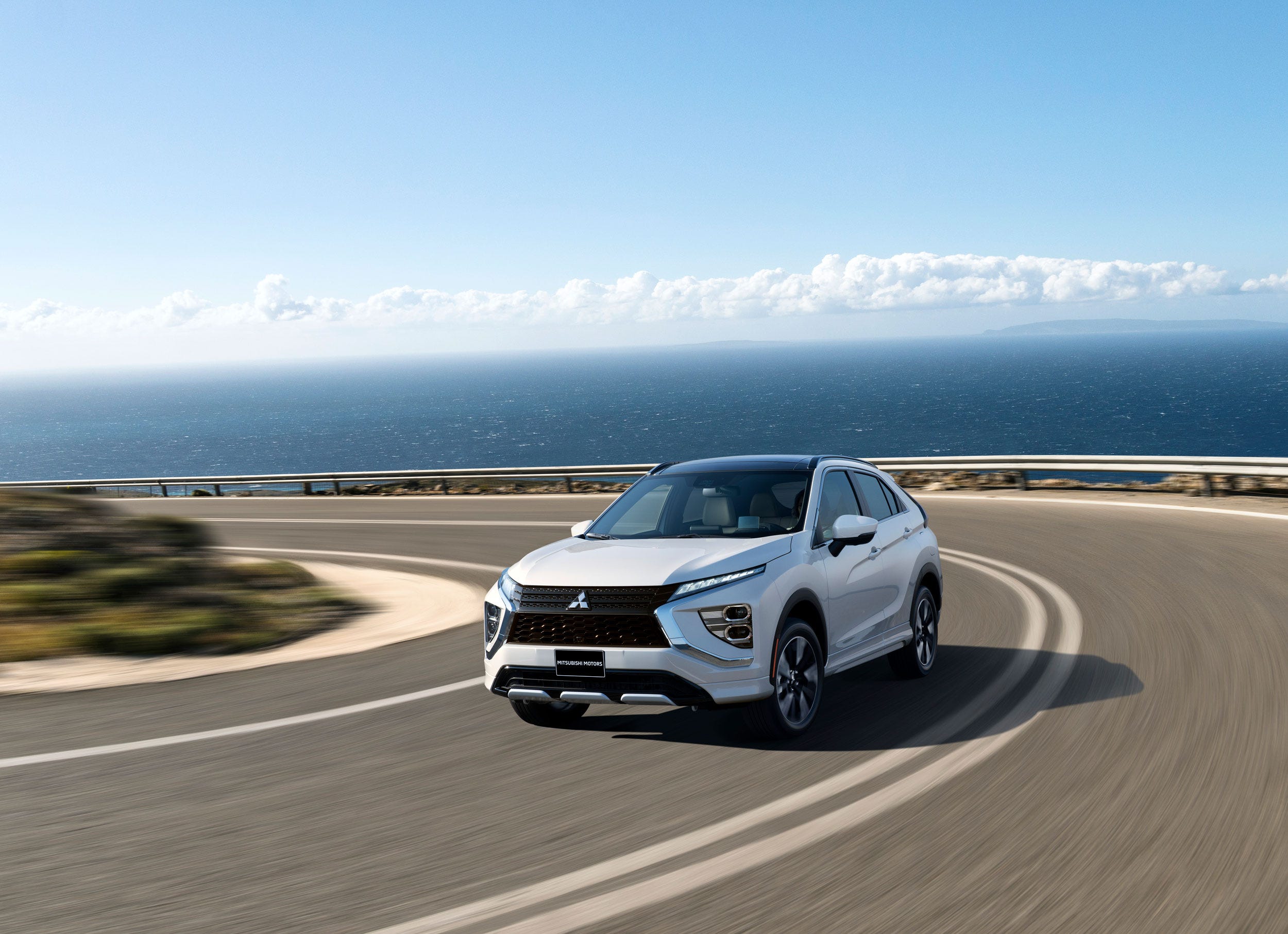 2019 Mitsubishi Eclipse Cross ES FWD Features and Specs