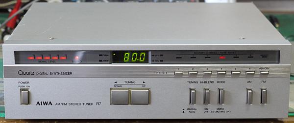 AIWA S-R7