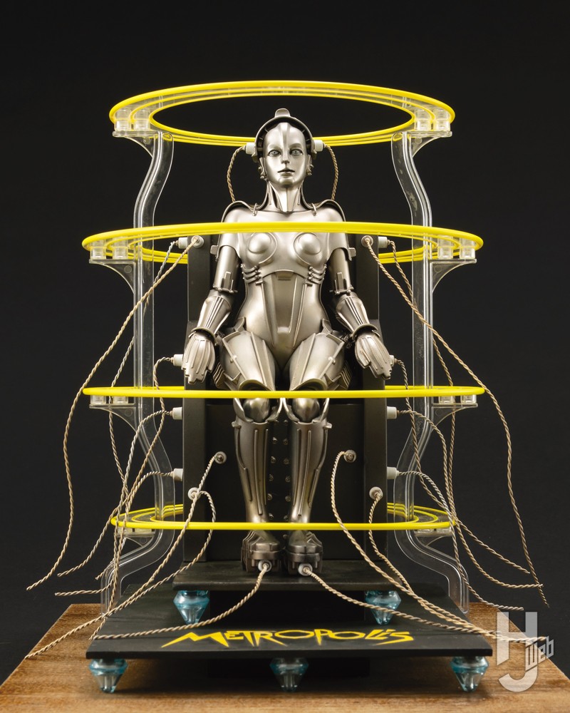 映画『メトロポリス』（1927）のマシーネンメンシュの起動シーンを山田