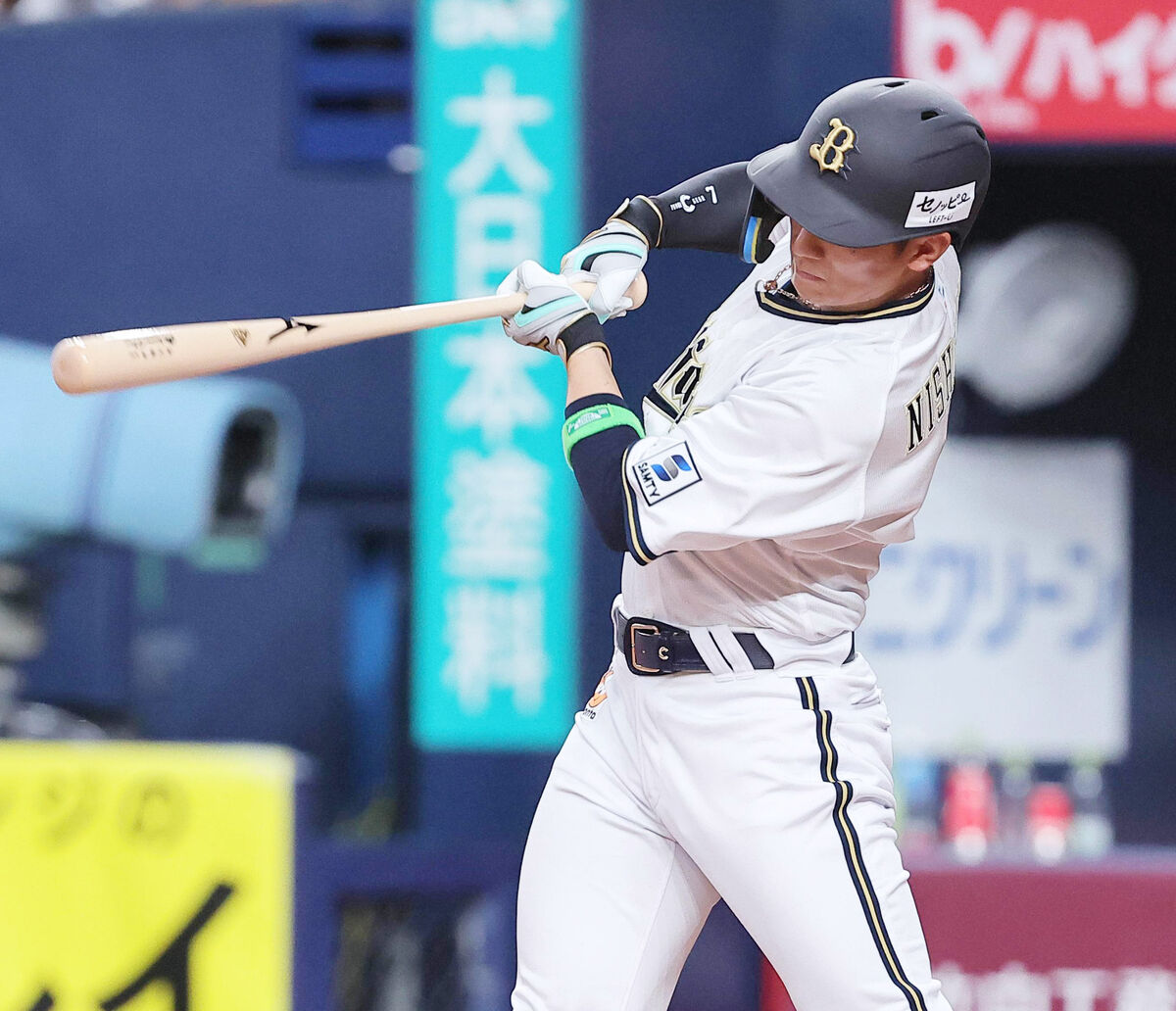 オリックス】頓宮裕真がヘルメット直撃後の特大天井弾「頭に当たった