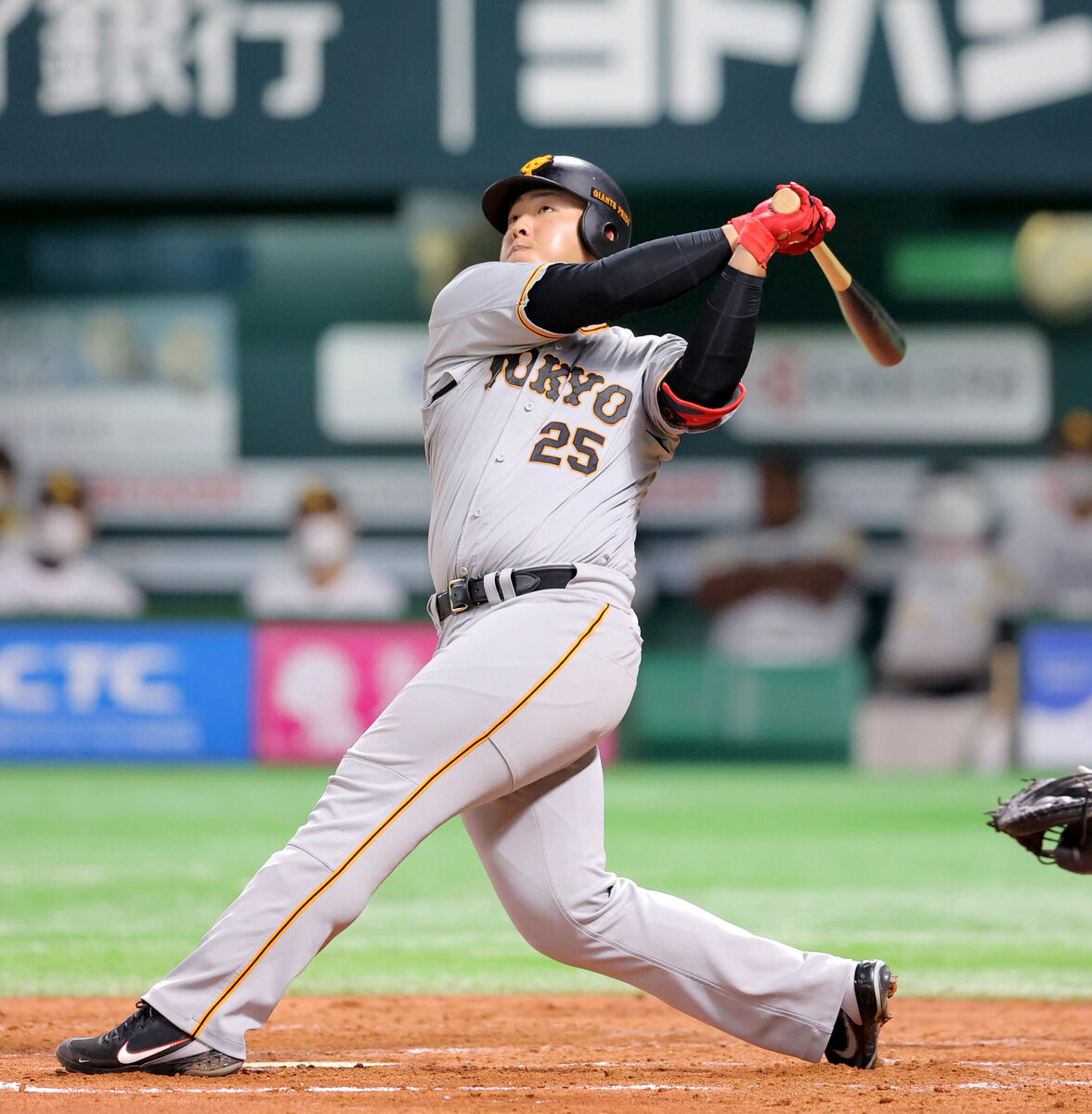 巨人】岡本和真、推定130メートルの侍ジャパンへエール弾「勇人さん