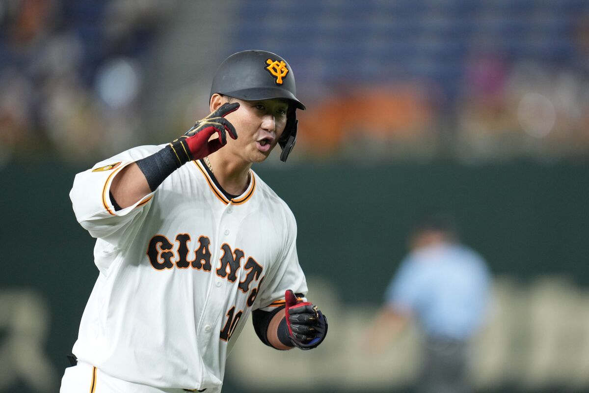 巨人】中田翔が巨人1号アーチ 長嶋さんの激励に応える特大2ラン